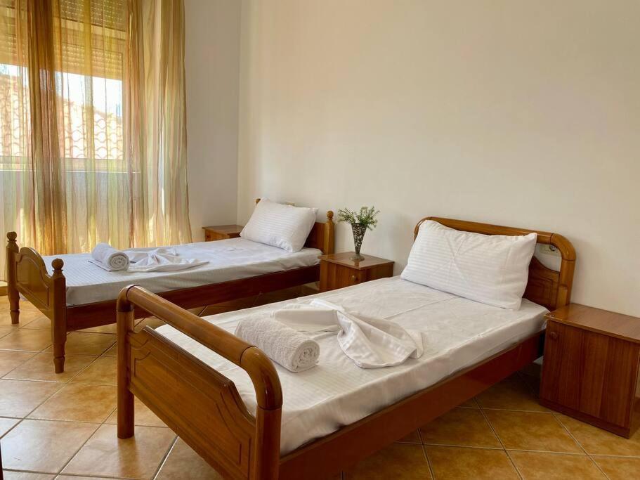 Roel Apartments Shkodra Center Bagian luar foto